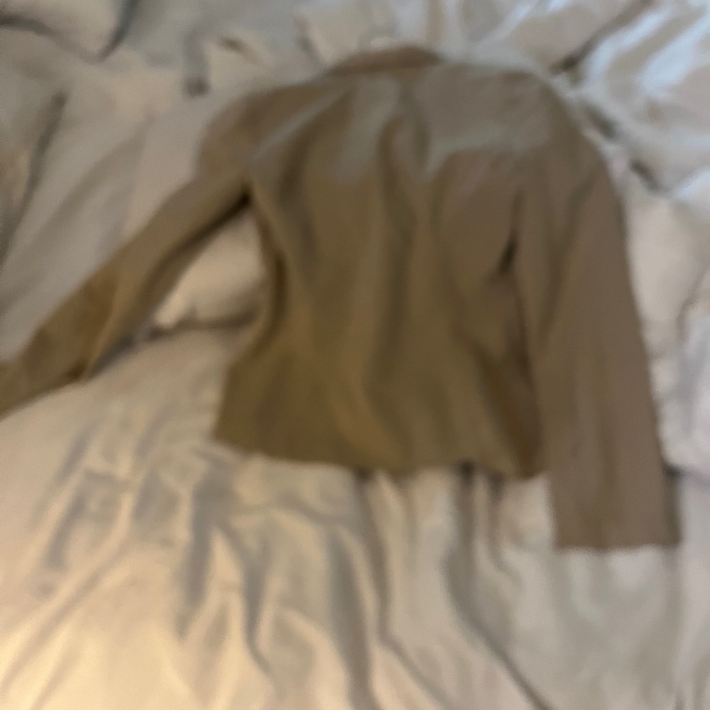 Tan Suit Set - Picture 7 of 11